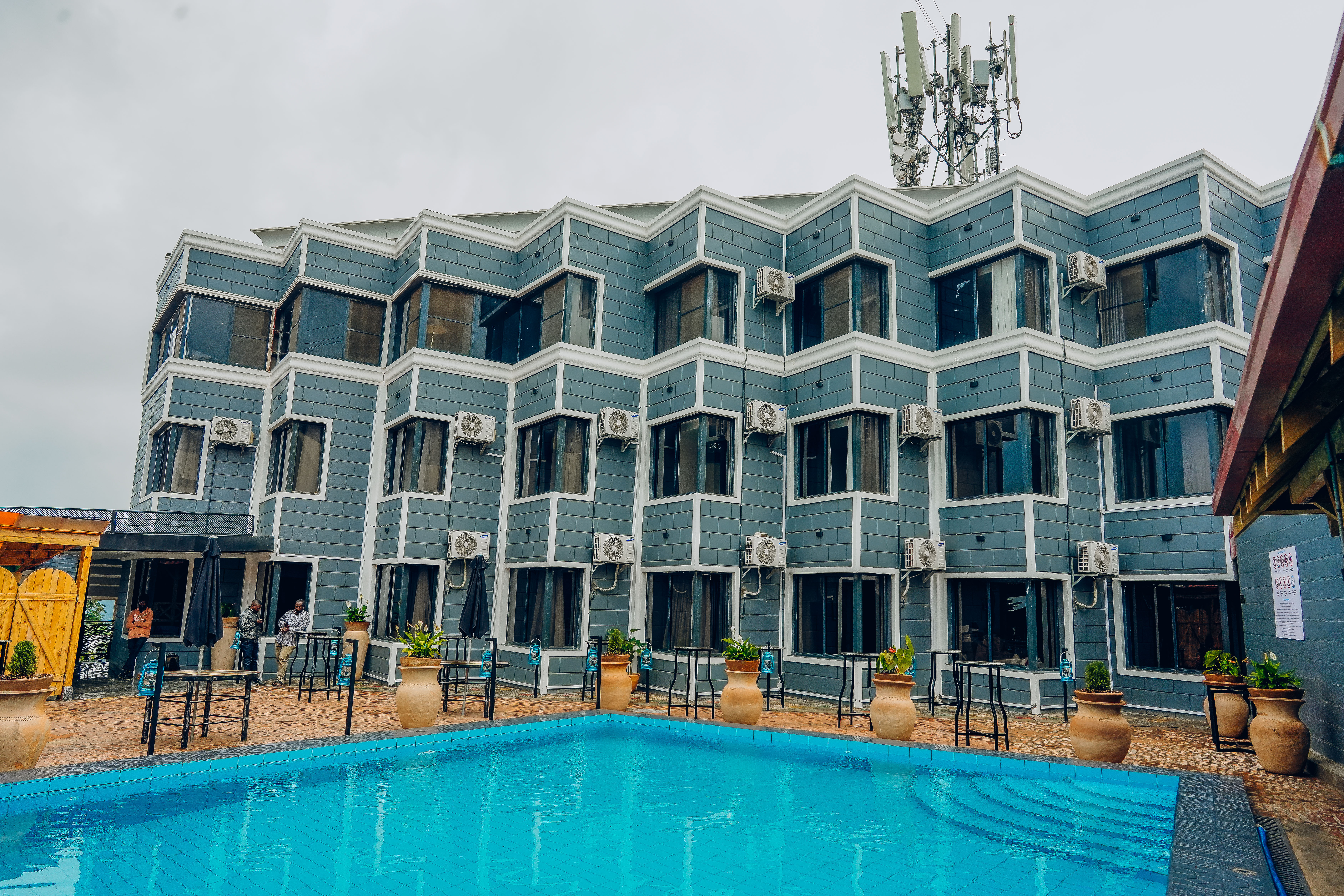 Rakka Hotel - Poolside relaxation under Kigali sunshine